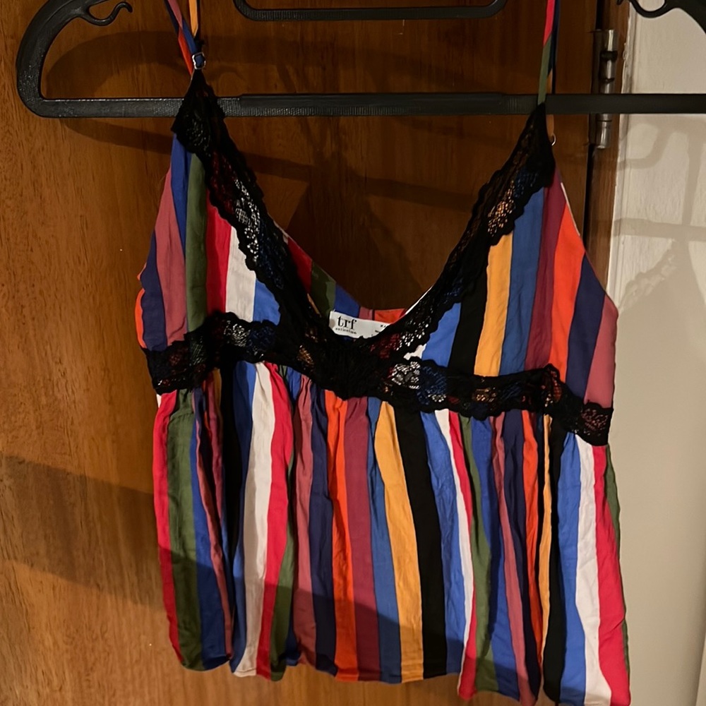 zara small top perfect for casual outfit